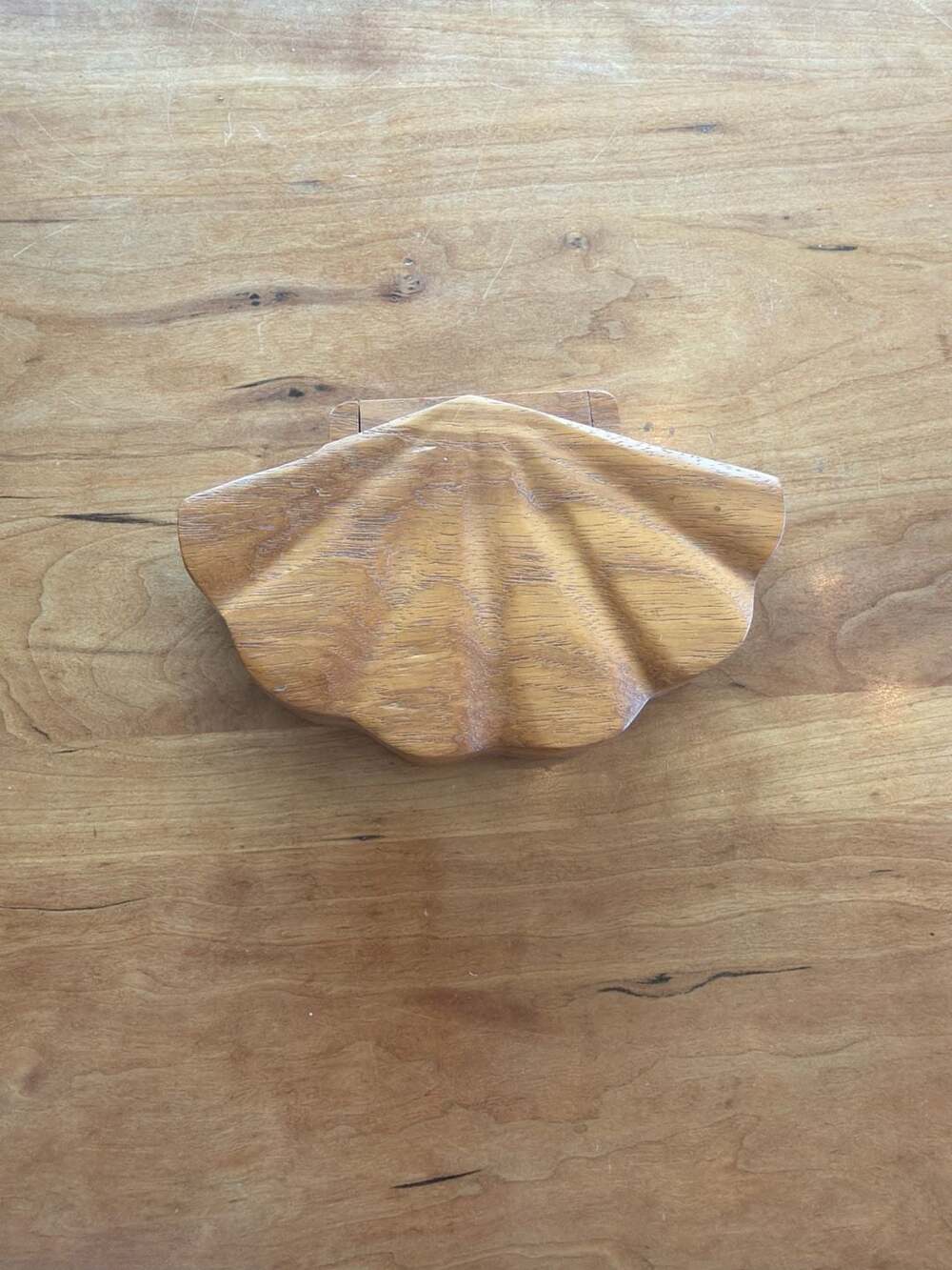Hand-Carved Koa Wood Scallop Shell Jewelry Trinket Box with Velvet Lining